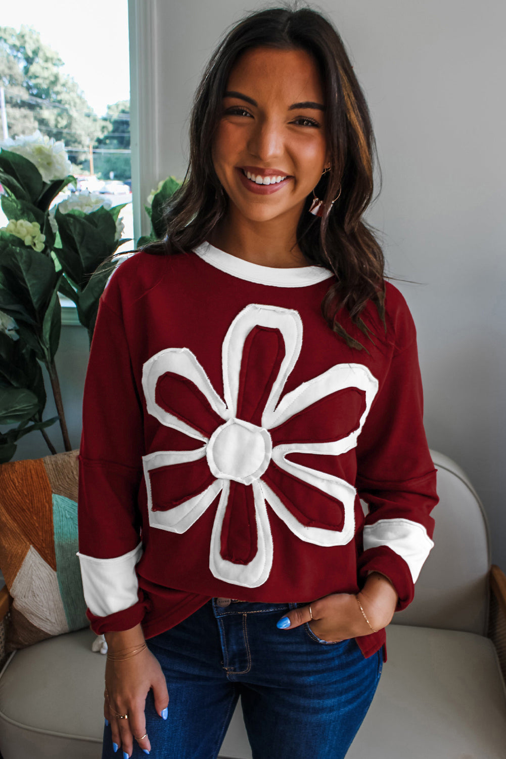 Red Dahlia Cheerful Daisy Flower Patched Round Neck Long Sleeve Top